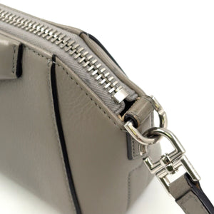 GIVENCHY